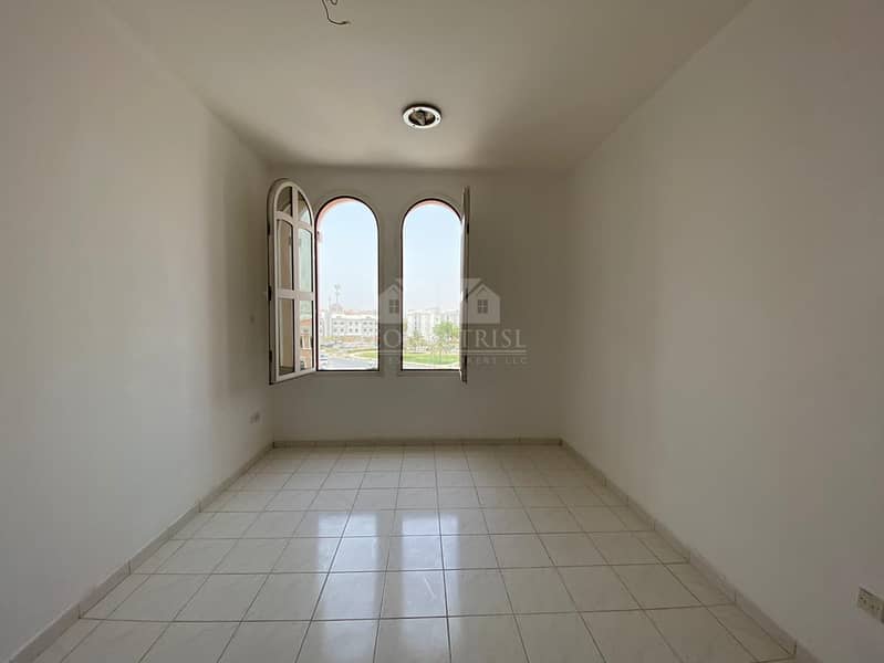 2 Vacant 1 Bedroom Apt with Balcony in Italy Cluster