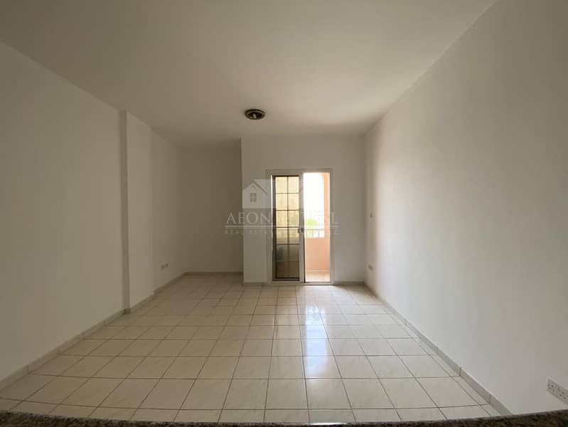 3 Vacant 1 Bedroom Apt with Balcony in Italy Cluster