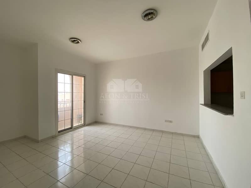 5 Vacant 1 Bedroom Apt with Balcony in Italy Cluster