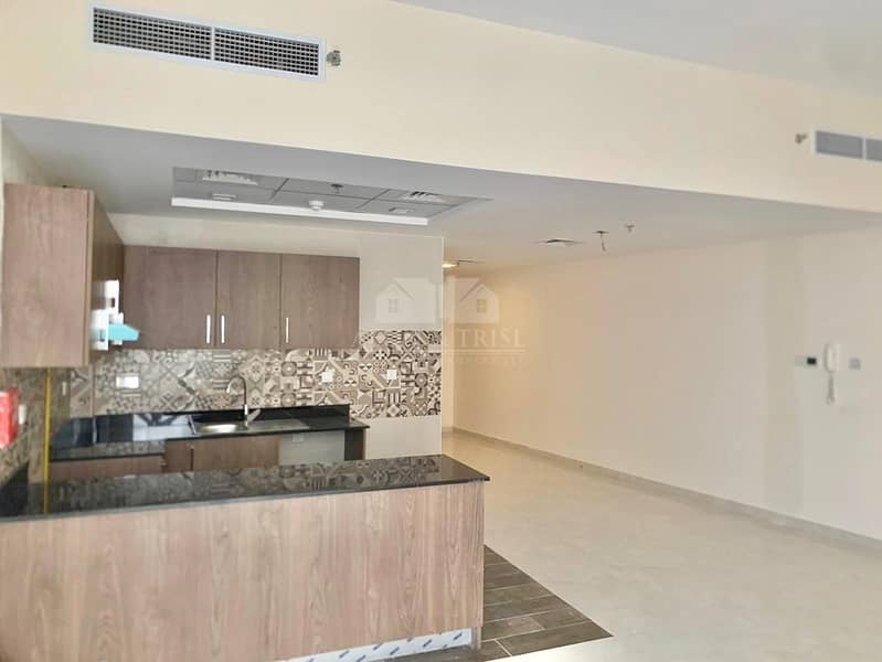 15 Ready to move in | Studio with Pool view | Golden Woods