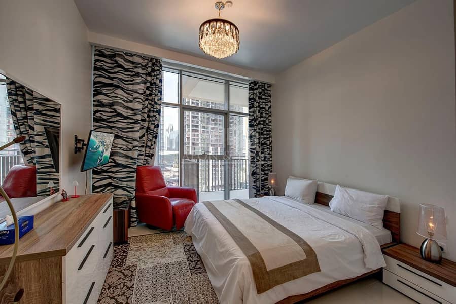 20 Elegant Fully Furnished 2 Bed | BLVD Crescent - Downtown