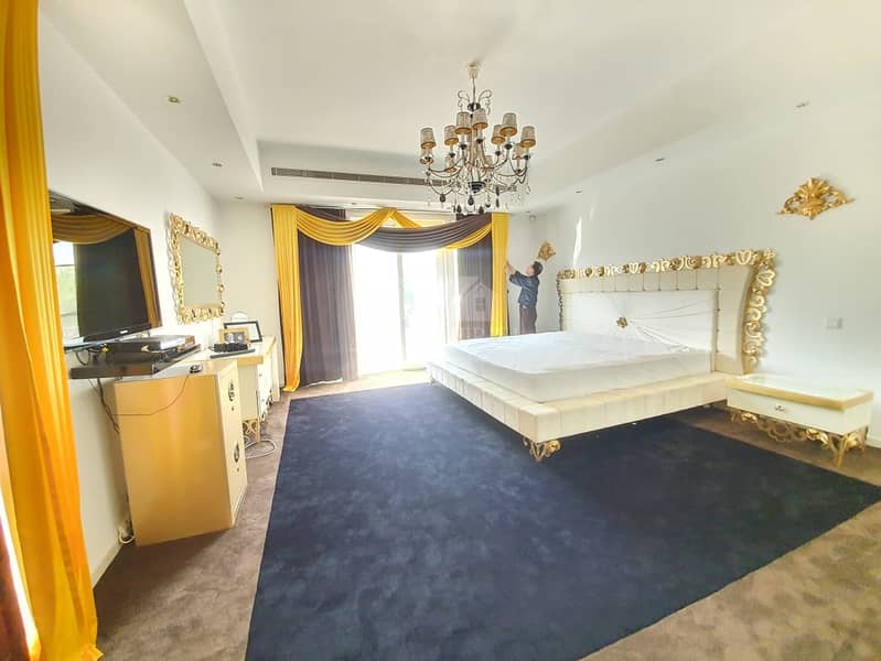 8 Amazing 5 Bedroom  for SALE in Mirador 1 I Vacant