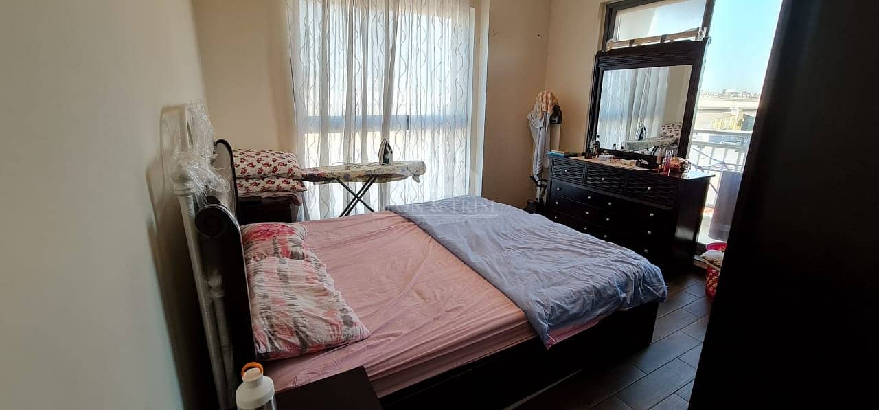 5 Large 2 Bedrooms | Chiller Free | 2 Mints walk to Metro Station