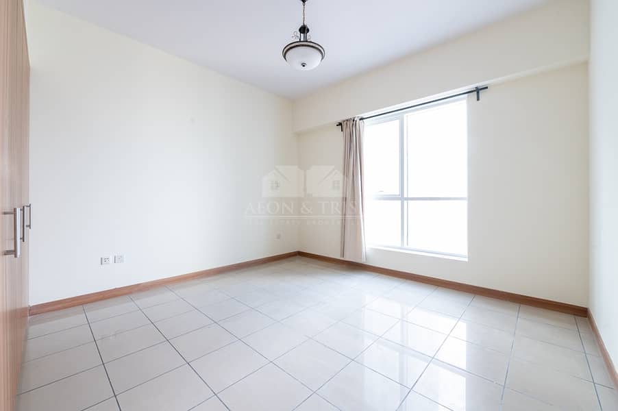 5 Sea View | 2 BR Apartment on high floor  | Vacant
