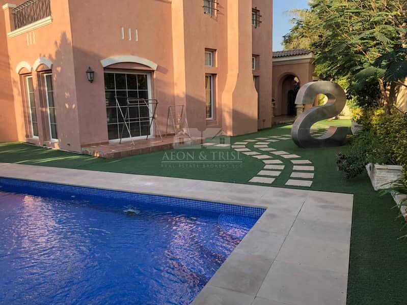 10 5 beds Villa | Mirador 1 | Beautifully Modified | Opposite Pool | Large Plot