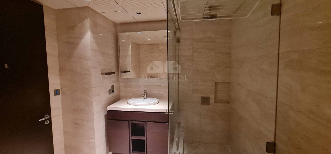 8 Vacant | Semi Furnished Studio | Burj Khalifa