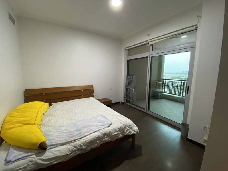 12 2 Bed with lake View I Furnished I Vacant