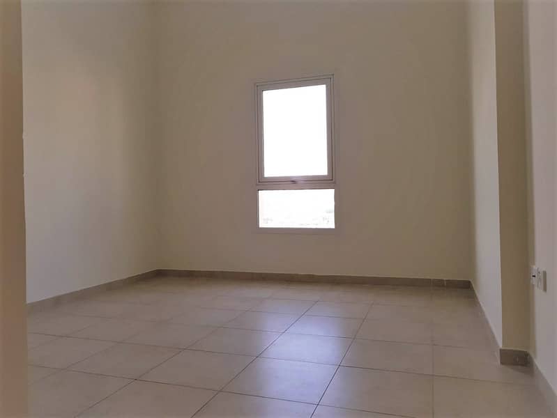 8 Well Maintained 2 Bedroom in Al Thaman 32