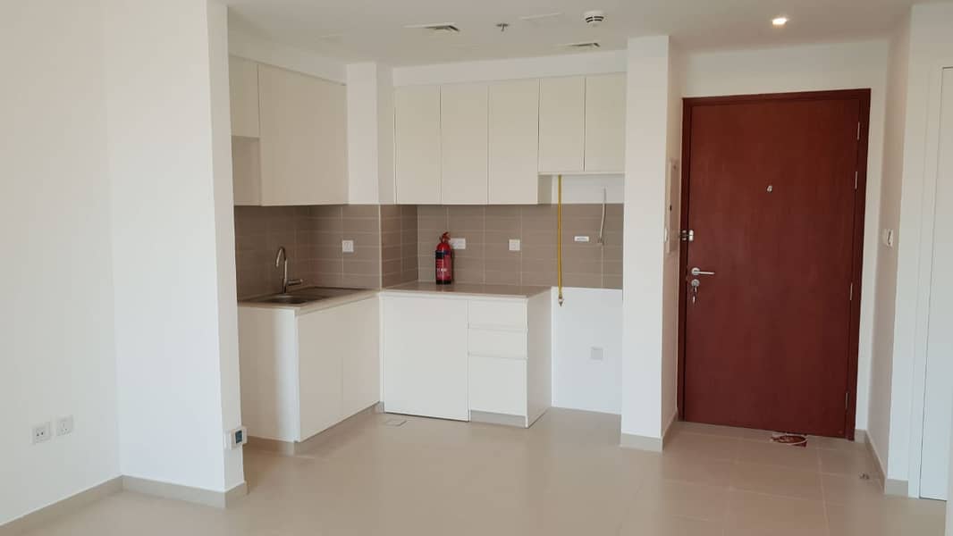 3 Vacant 1 bed with balcony | Zahra Breeze