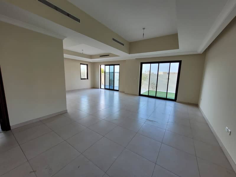 11 5 bedroom villa for rent in Lila Arabian Ranches 2