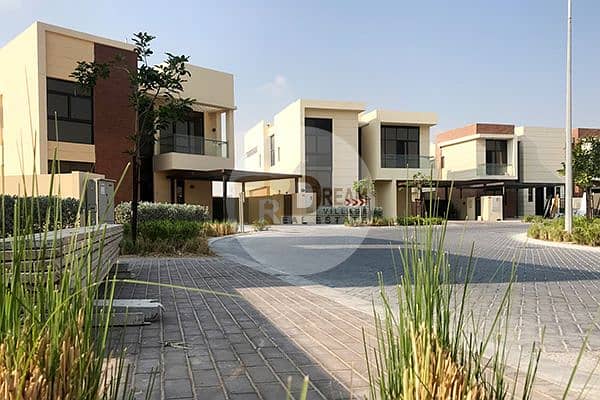 Owned a luxury villa 4 rooms ready delivery in Dubai in 24% installment and without commission Special discount for September
