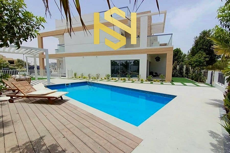 Limited edition villa located in the heart of the golf course with a magnificent view