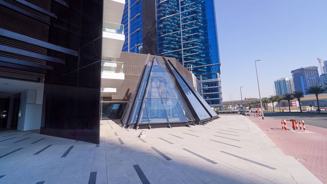 14 RETAILS for rent -Burj Khalifa District