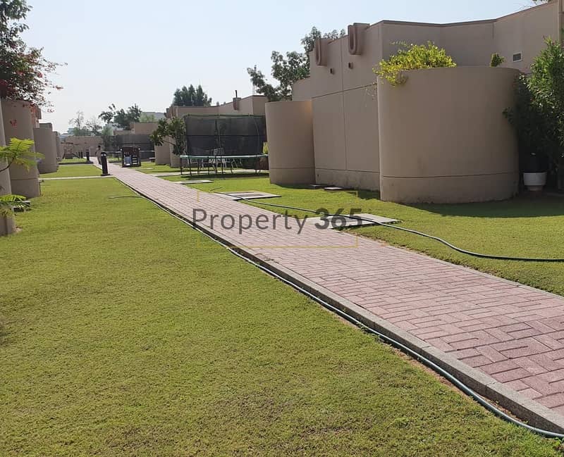 14 Bright Compound Villa / 3 Bedrooms / Private Garden