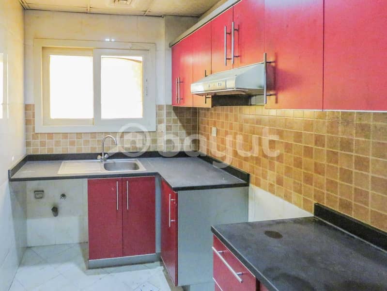 12 1 bedroom flat for rent In Hor al anz Deira