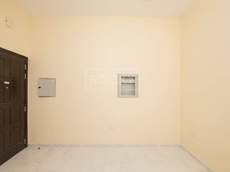 8 Multiple Studio Apartment in Bur Dubai