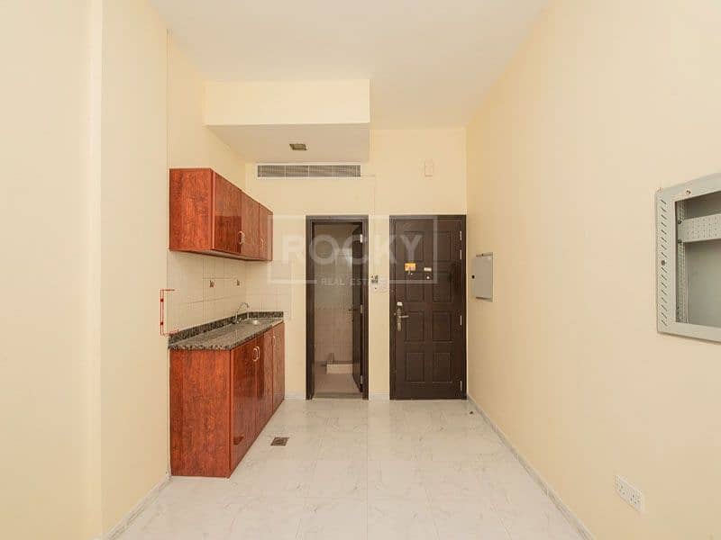 10 Multiple Studio Apartment in Bur Dubai