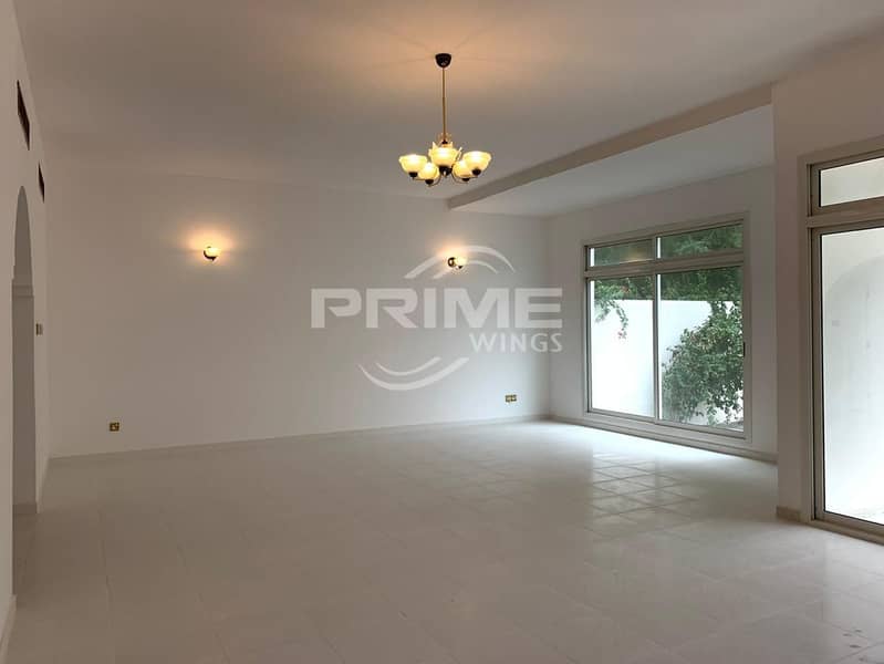 3 Brand New 3Br Villa in Umm Suqeim