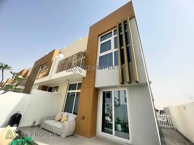 3 Bedroom Villa for Sale in Umm Suqeim, Dubai - Handover 2 years    3 BED JUST CAVALLI STUNNING LUXURY VILLA -