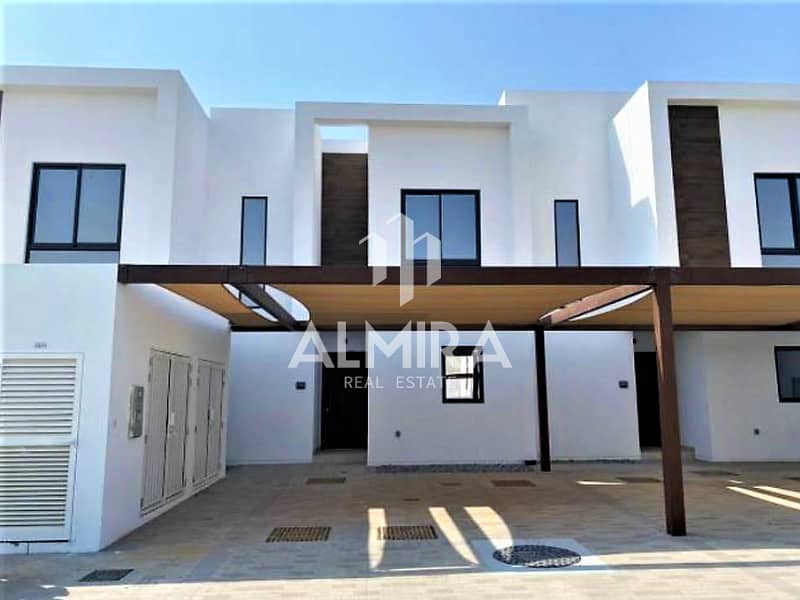 Modern Finishes | END UNIT | Spacious Modern Finishes | END UNIT | Spacious