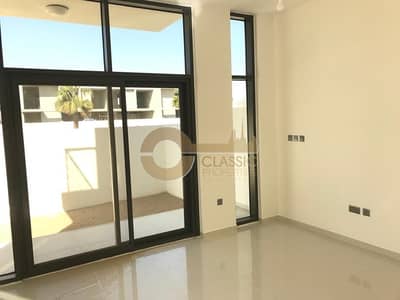 Corner Unit| Closed Kitchen | 3 Bed+ Maids