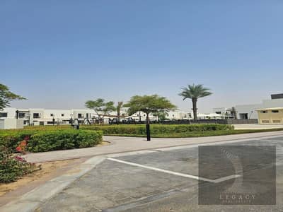 3 Bedroom Villa for Rent in Town Square, Dubai - Back to back, on the Green Belt,3br+m