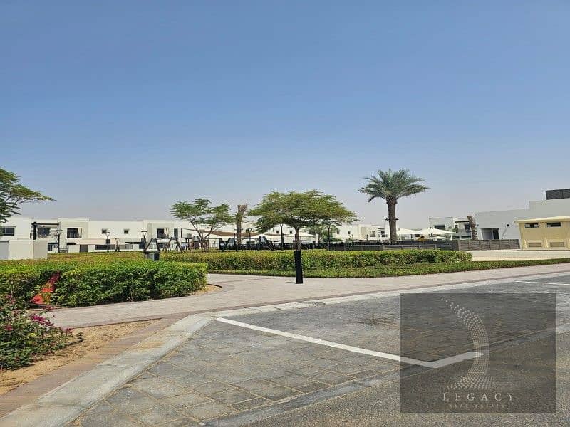 Lowest Rent, Landscaped , On Green Belt !! Lowest Rent, Landscaped , On Green Belt !!