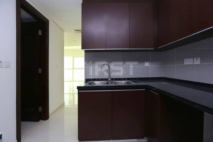 13 Internal Photo of 1 Bedroom Apartment in Burooj Views Marina Square Al Reem Island Abu Dhabi UAE (6). jpg