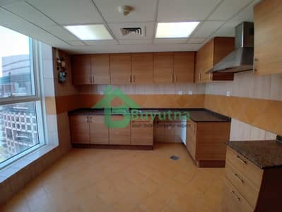3 Bedroom Flat for Rent in Al Ras Al Akhdar, Abu Dhabi - Modern Apartment | 3BR + Maid | Prime Location