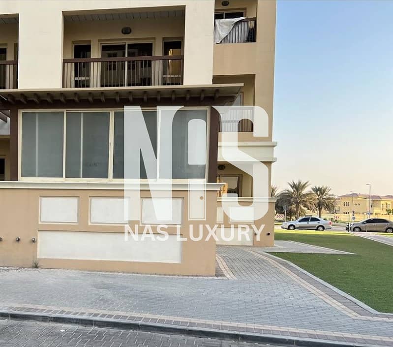 Ground-floor studio with store & parking| Modified Ground-floor studio with store & parking| Modified