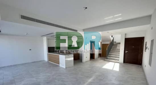 3 Bedroom Villa for Rent in Dubailand, Dubai - La Rosa 2. JPG