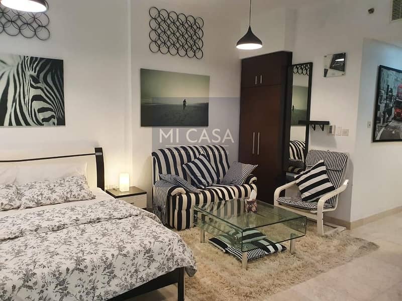 6 Fully Furnished Studio! Lovely Bedroom at Prime Location!