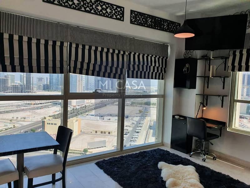 8 Fully Furnished Studio! Lovely Bedroom at Prime Location!