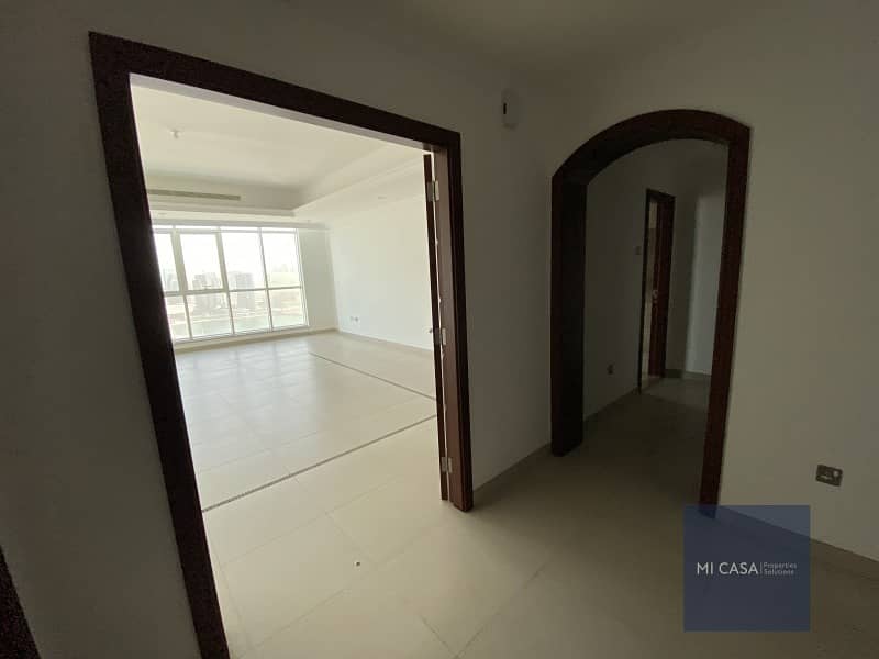 12 Sea view 3BR apartment! | Maid's room and balcony