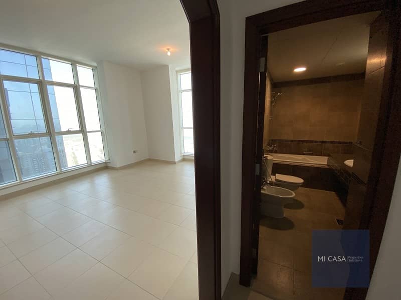 15 Sea view 3BR apartment! | Maid's room and balcony