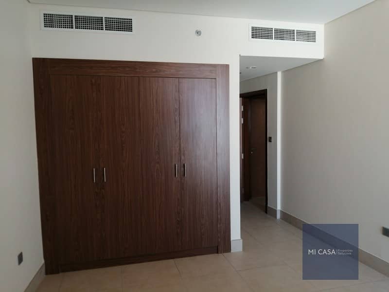 8 Full sea view | with 2 balconies plus  maid's room