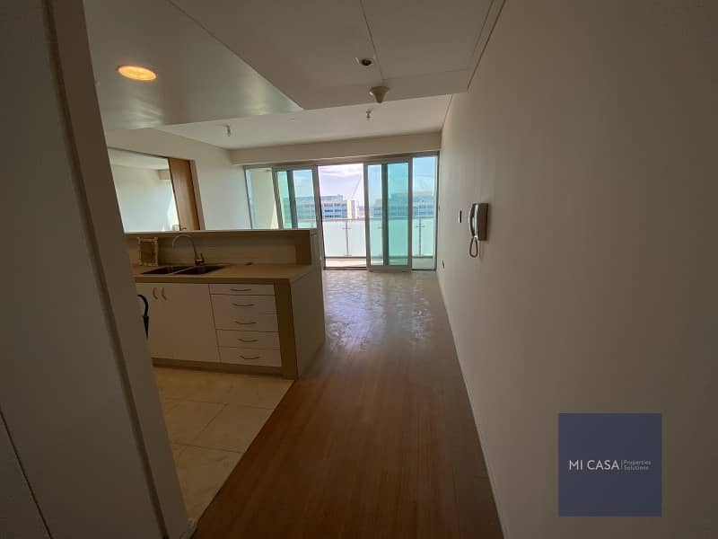 14 Available Amazing canal and city view | High Floor