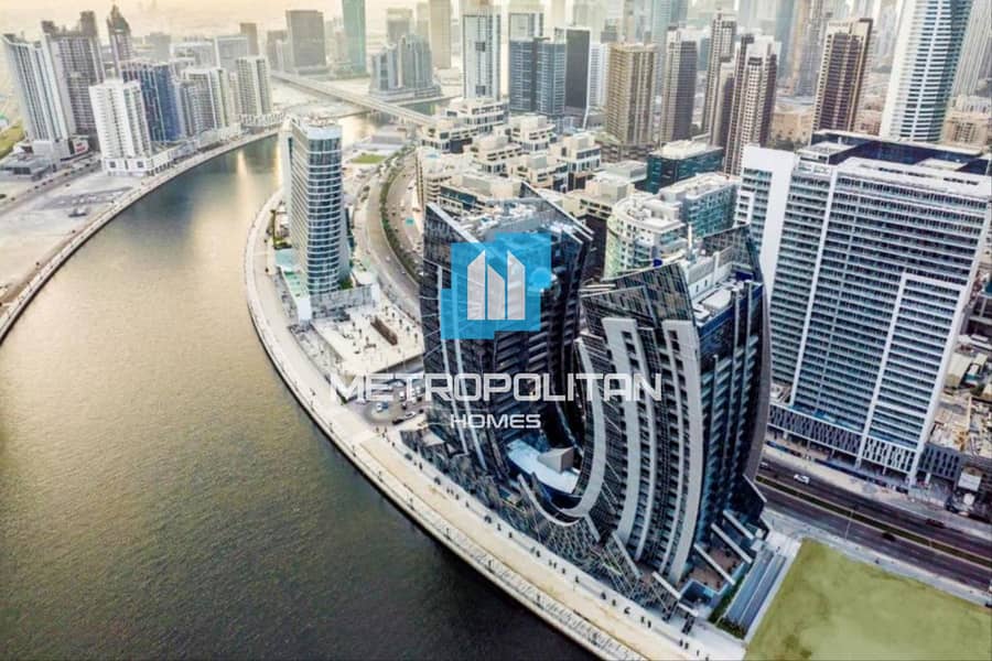 Modern Architecture | Fully Furnished | Spacious Modern Architecture | Fully Furnished | Spacious
