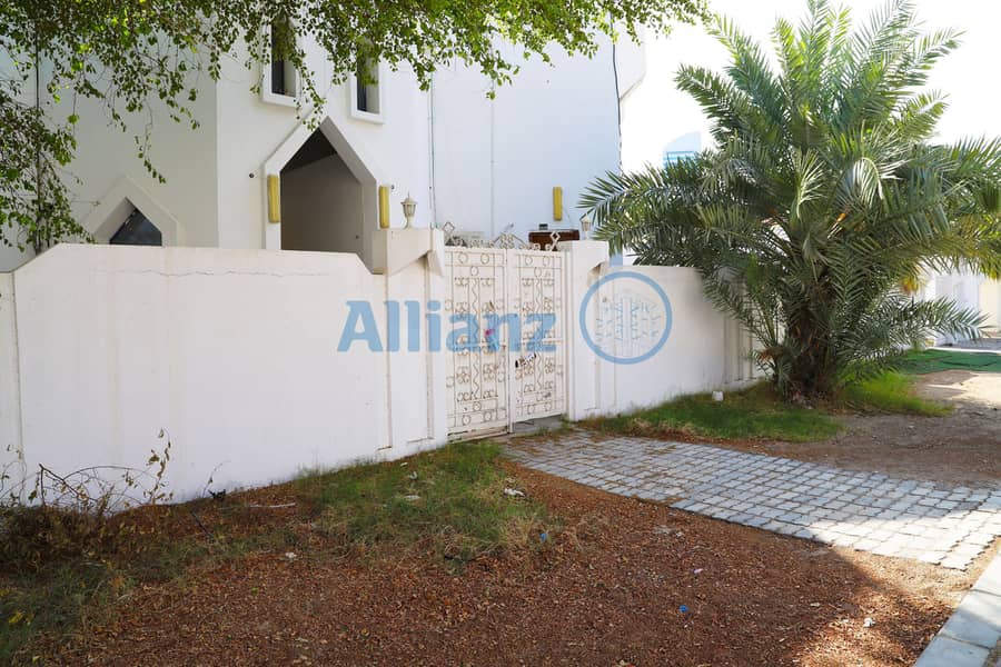 Investment Opportunity | Huge Villa | Prime Location