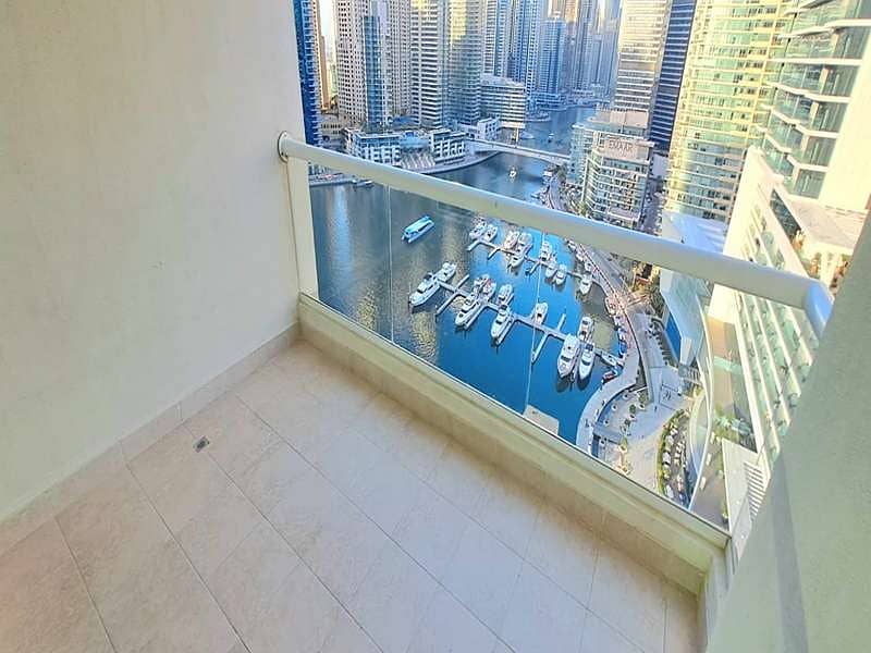 Full Marina view| Well maintained| Chiller free Full Marina view| Well maintained| Chiller free