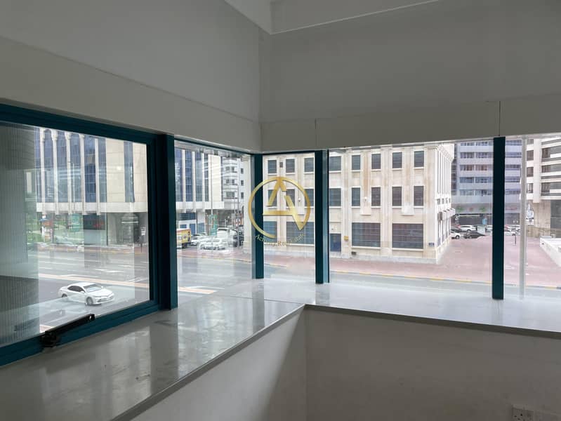 VACANT OFFICE SPACE I ENORMOUS I GREAT FACILITY I VACANT OFFICE SPACE I ENORMOUS I GREAT FACILITY I