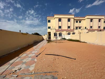 5 Bedroom Villa for Rent in Khalifa City, Abu Dhabi - private entrance  5 Master B/R Neat Clean Villa  + Wardrobes+ maid room.