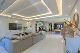 Modern | Garden Space | Vacant on Transfer