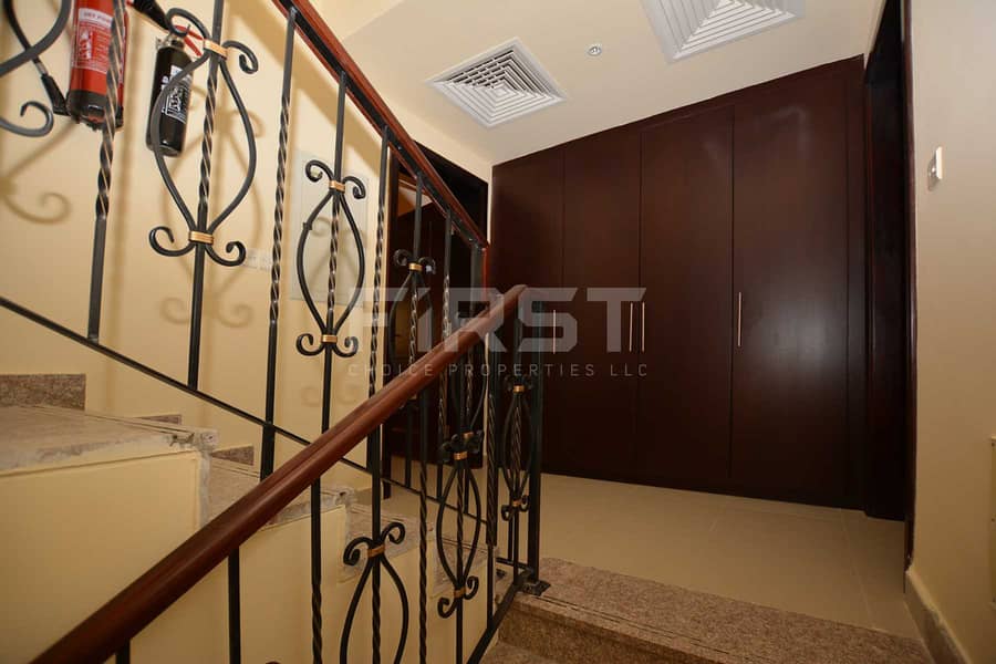 13 Internal Photo of 2 Bedroom Villa in Hydra Village Abu Dhabi UAE (16). jpg