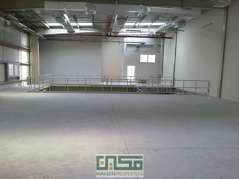 12 No Commission|Multiple cheques|Warehouse for Rent in Warsan