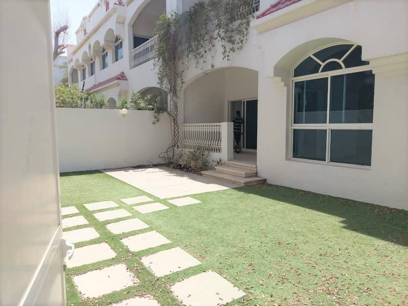 2 Direct from the owner spacious 4 BR villa Starting from 170K