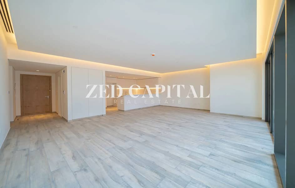 Spacious Layout | Mid Floor | Canal View Spacious Layout | Mid Floor | Canal View