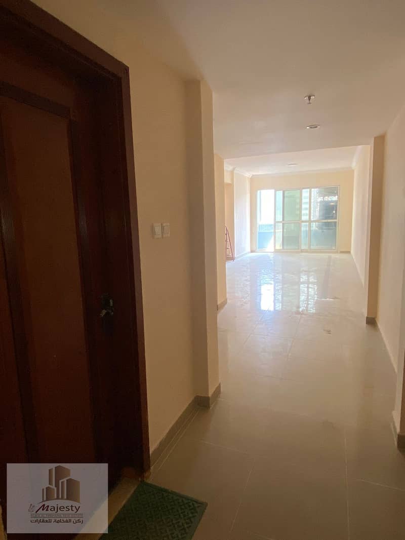 For sale apartment in the Emirate of Sharjah Al Majaz 3 with a