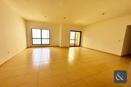 Vacant | Middle Floor | Motivated Seller