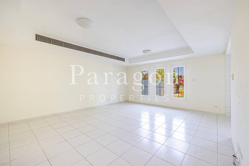 Single Row | Facing Lake and Park | VOT Single Row | Facing Lake and Park | VOT